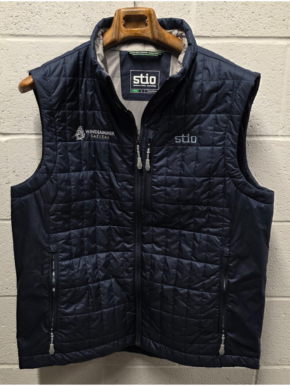 Stio Azura Insulated Navy Blue Vest Mens L Quilted Outdoor Hiking Gorpcore